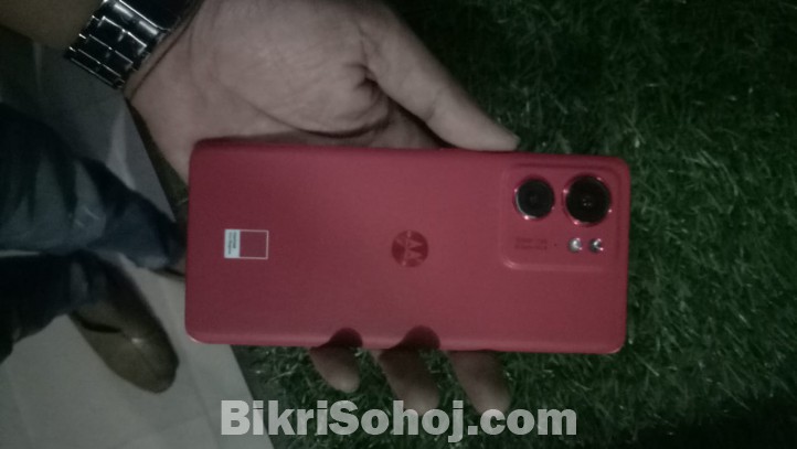 MOTOROLA EDGE 40